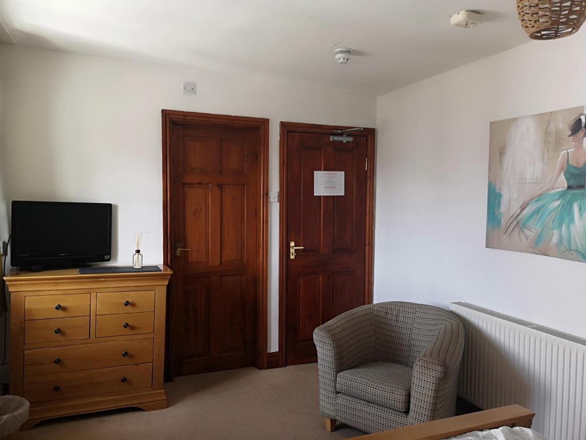 Red Lion Hotel Ystrad Meurig Esterno foto